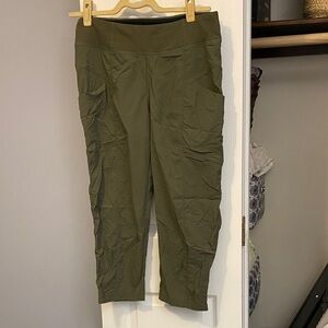 Prana Olive Green Activewear Capris